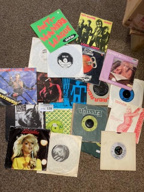 Records : Punk - nice collection of 7" singles goo
