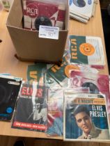 Records : Elvis Presley 7'' singles and EPs x 20 m