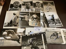 Football : SHEFF WEDNESDAY Autographed original pr