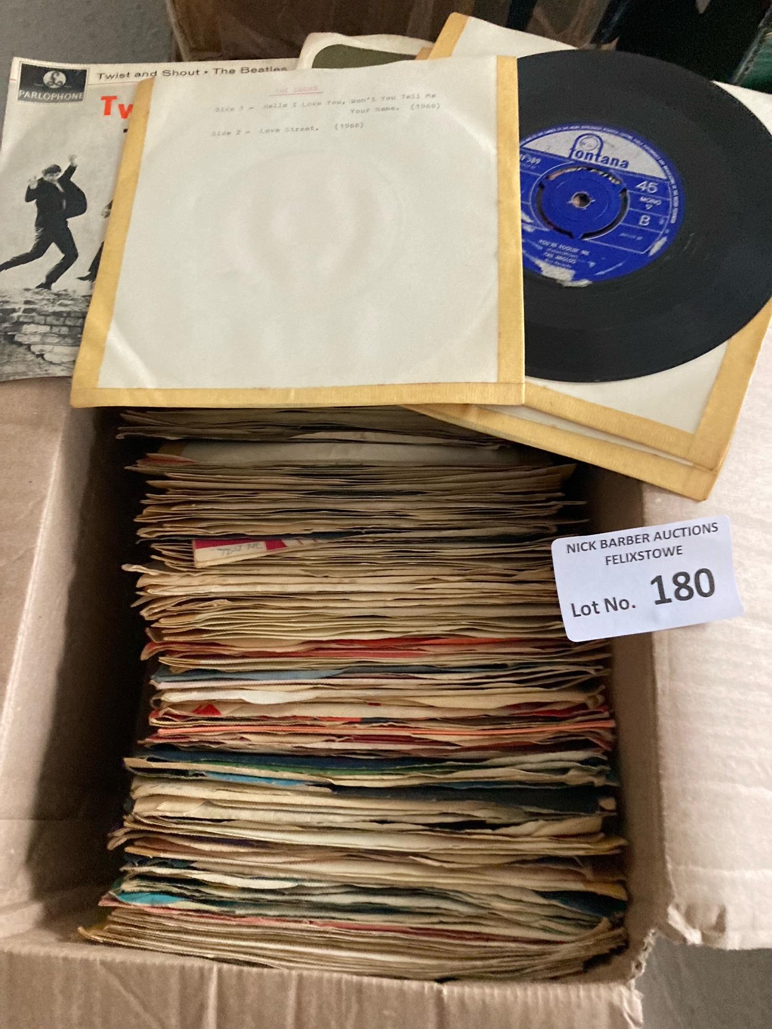Records : Nice box of approx 150 45s original cllx