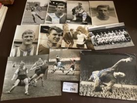 Football : Autographed original press photographs