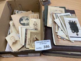 Postcards : BDV Carte De Visite shoe box of variou