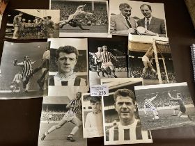 Football : WEST BROM Autographed original press ph