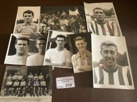 Football : SOUTHAMPTON Autographed original press