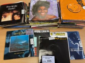 Records : Box containing 150+ singles, rock/pop mi