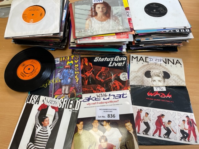 Records : Box containing 150+ singles, 1980's/90's