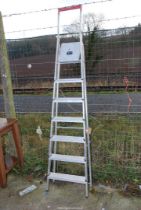An aluminium 7 rung step ladder.