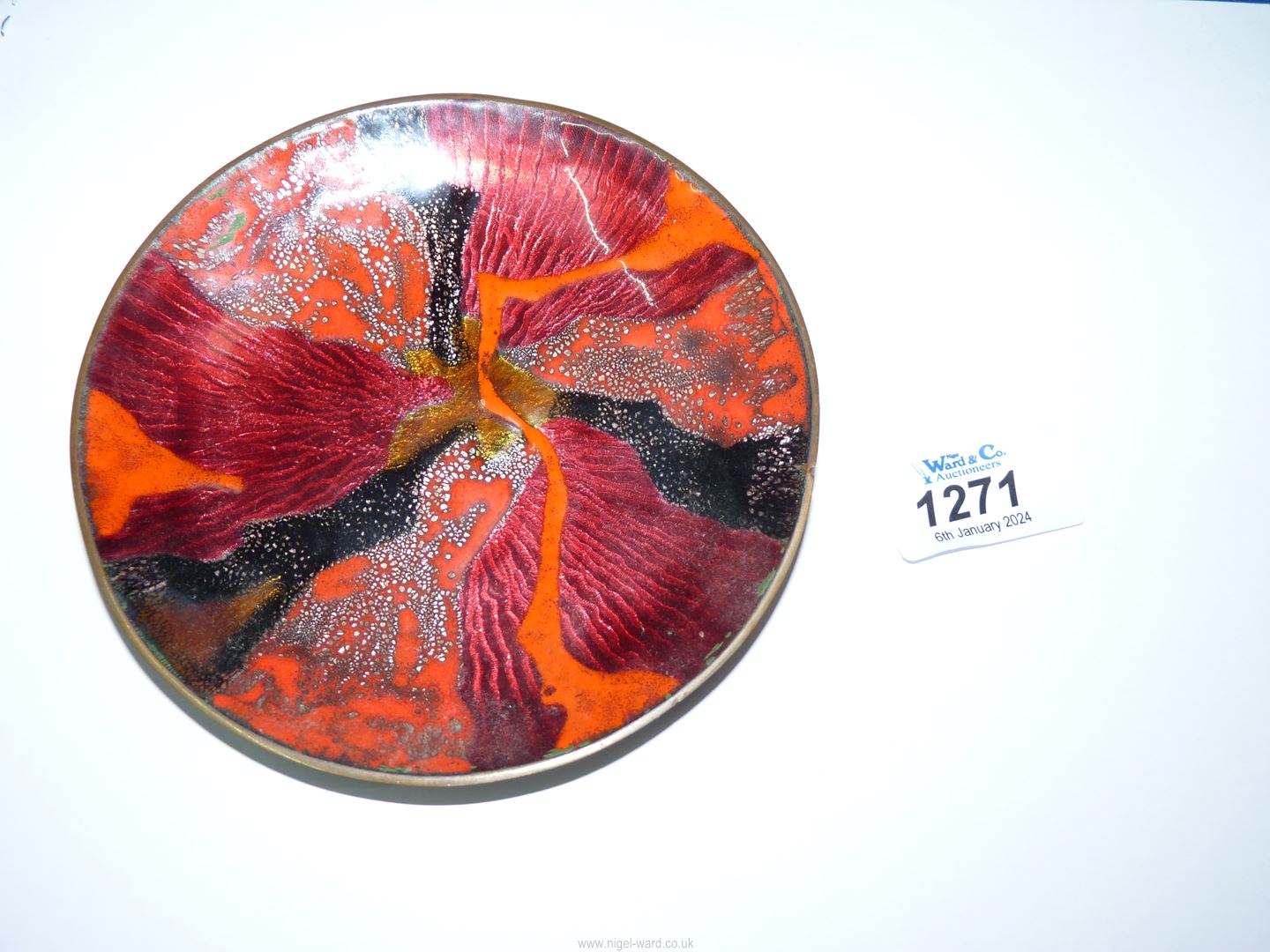 A 'Handerbeid Balestrand Norge', painted enamelled dish on copper, small nick to the rim, - Image 3 of 3
