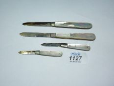 Four Sheffield silver bladed fruit knives with Mother of Pearl handles, various dates.