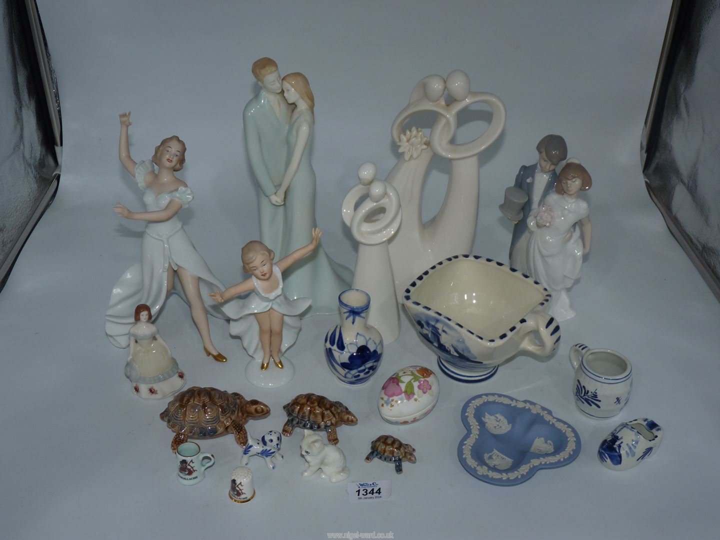 A quantity of ornaments and figures including Royal. - Image 2 of 2