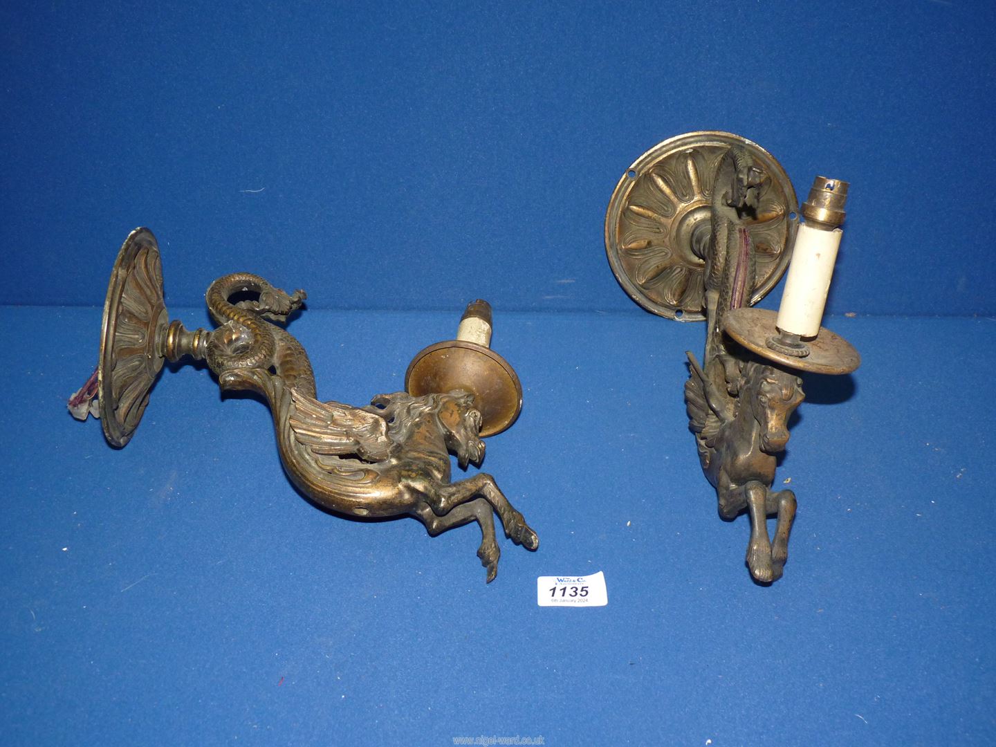 A pair of bronze wall Lights in the form of mythical horses, approx. - Image 2 of 2