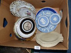 A quantity of display plates including ribbon, Royal Copenhagen Christmas 1983, Millenium, Chokin,