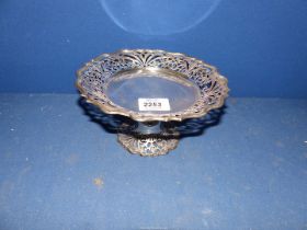 A Silver Tazza with pierced work rim, London 1903, makers Sibray, Hall & Co. Ltd.