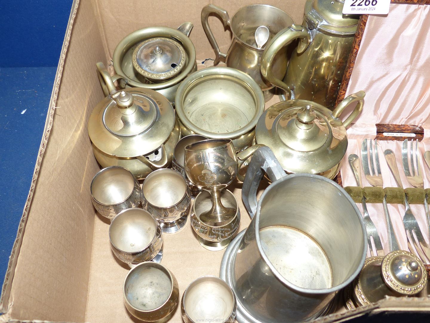 A quantity of Epns including tankards, sugar bowl, wine goblets, pastry forks in a case, - Image 2 of 2