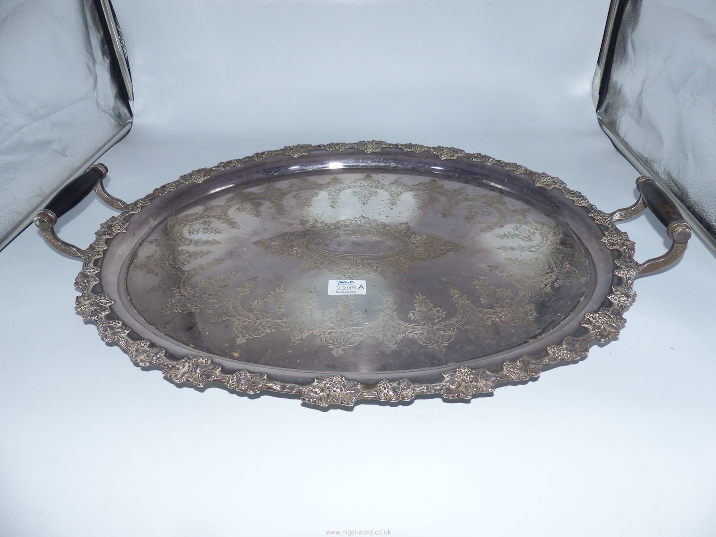 A large tray with grapevine decoration and Bakelite handles. - Image 2 of 3
