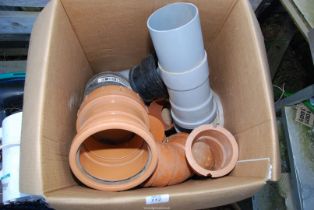 4" Drain couplings, 160 mm Osma stoppers, etc.