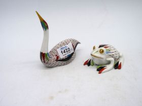 Two multi coloured Hollohaza models: a Frog and a bird.