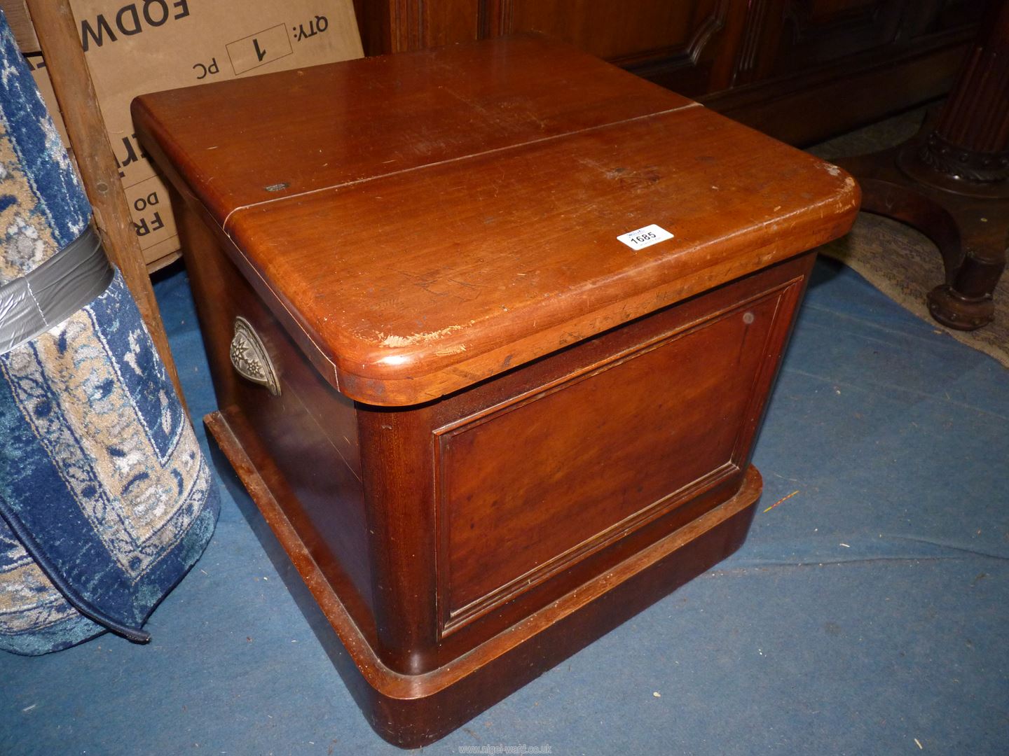 A Mahogany box Commode, unfurnished, 19'' wide x 19 1/2'' deep x 17 3/4'' high approx.