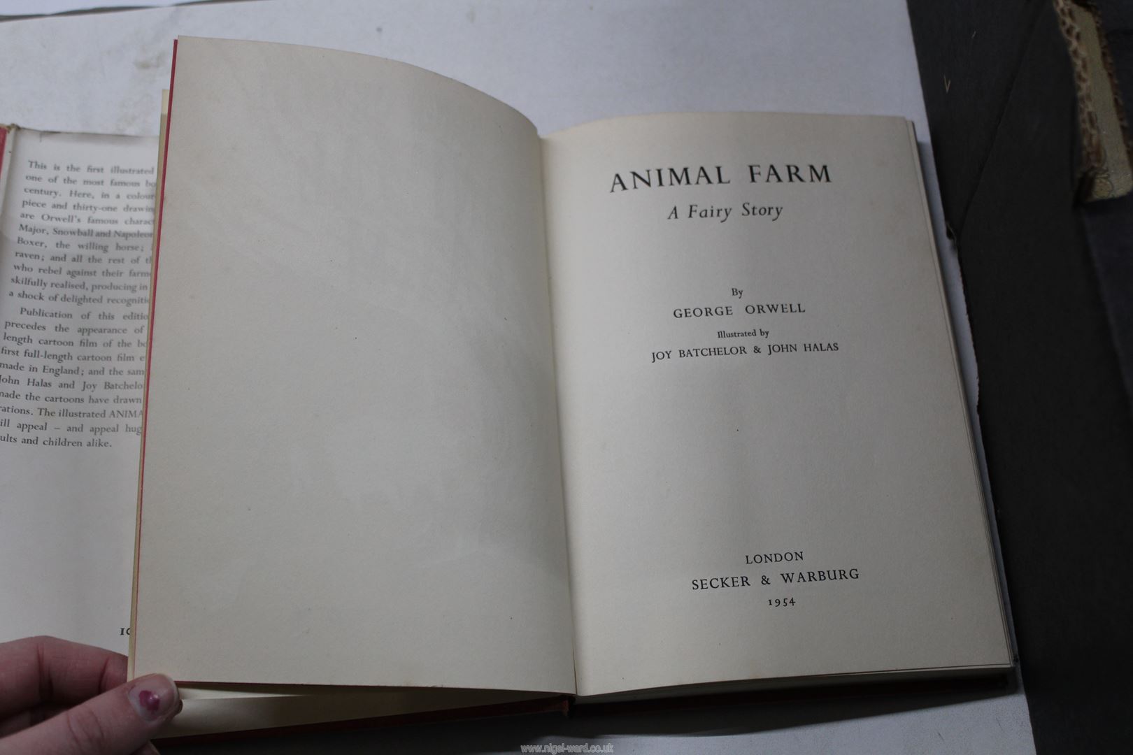 A box of books to include Captain Boldheart by Charles Dickens, Animal Farm by George Orwell, - Image 14 of 25