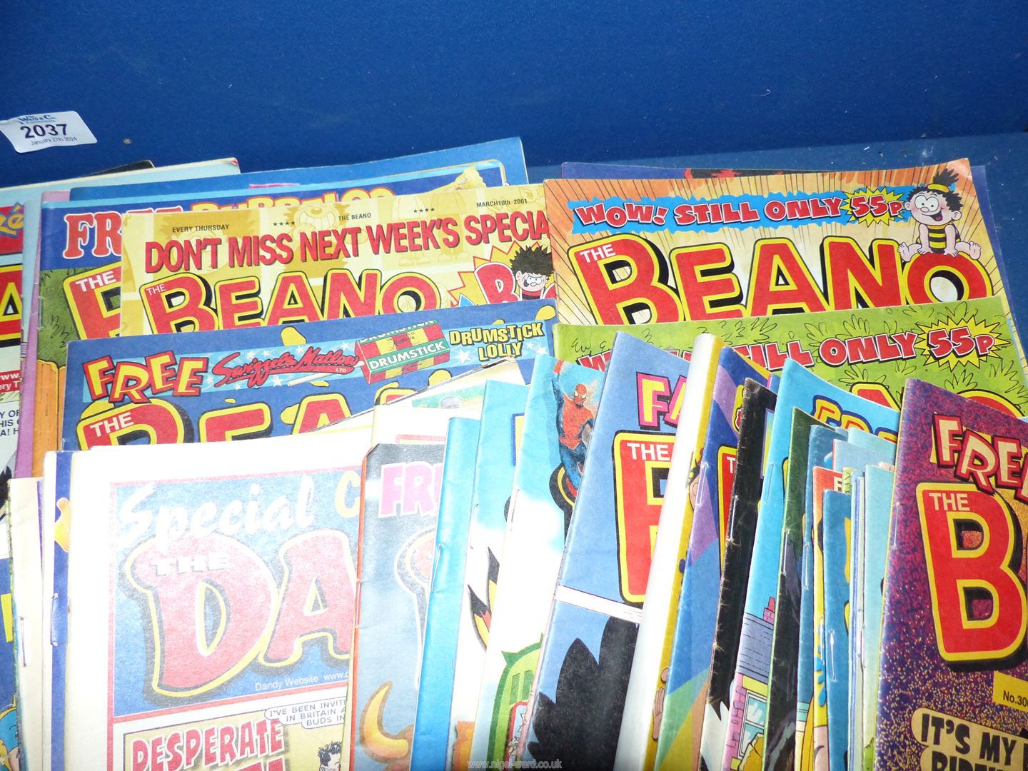 A bag of Beano comics. - Image 3 of 4