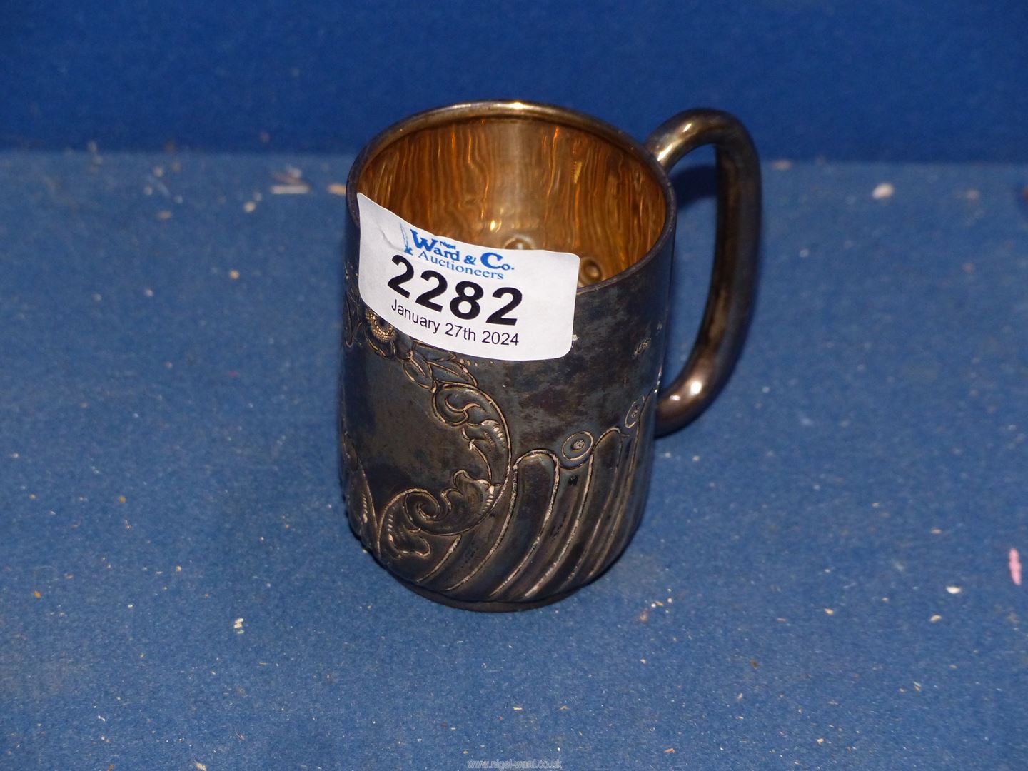 A small Silver Christening mug, Birmingham 1905, maker Jones & Crompton, 67g.