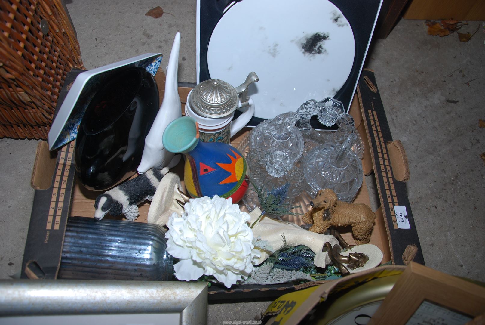 Two boxes of miscellanea, china, wall clock, Kindle, vases, etc. - Image 3 of 3