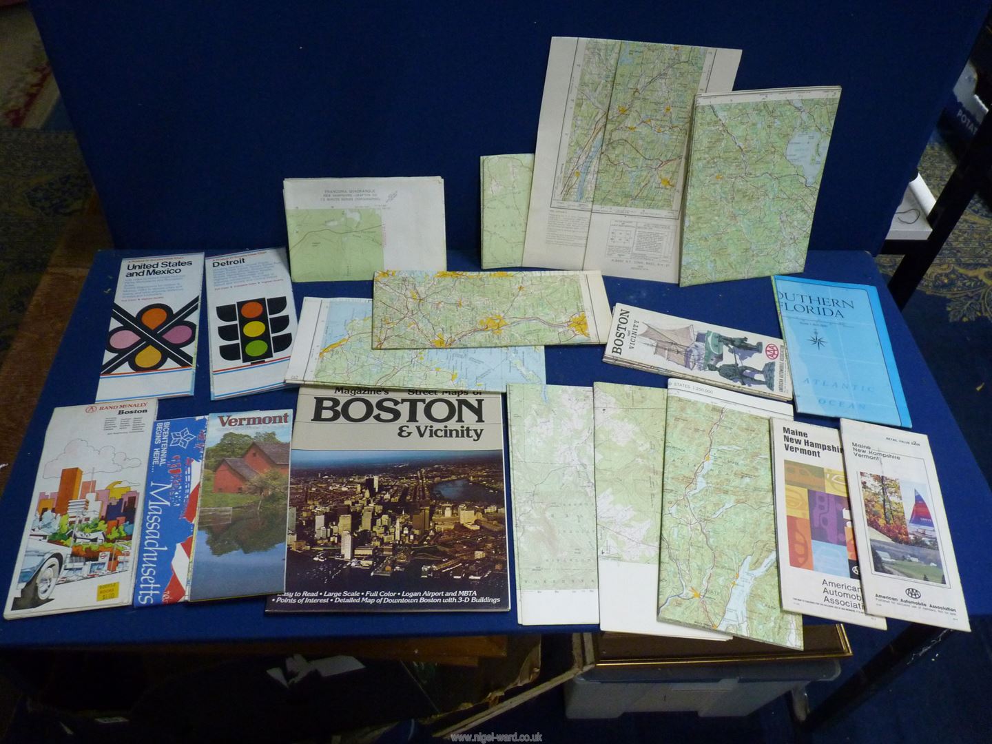 A quantity of Maps including USA(approx 30- 40), Hong Kong, France, UK,
