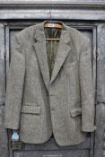 A Gents Harris Tweed Sports jacket, twin vent, chest 42", tiny bit of wear at sleeve edges.