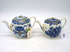 Two 18th century Worcester teapots, one in 'Bat' pattern.