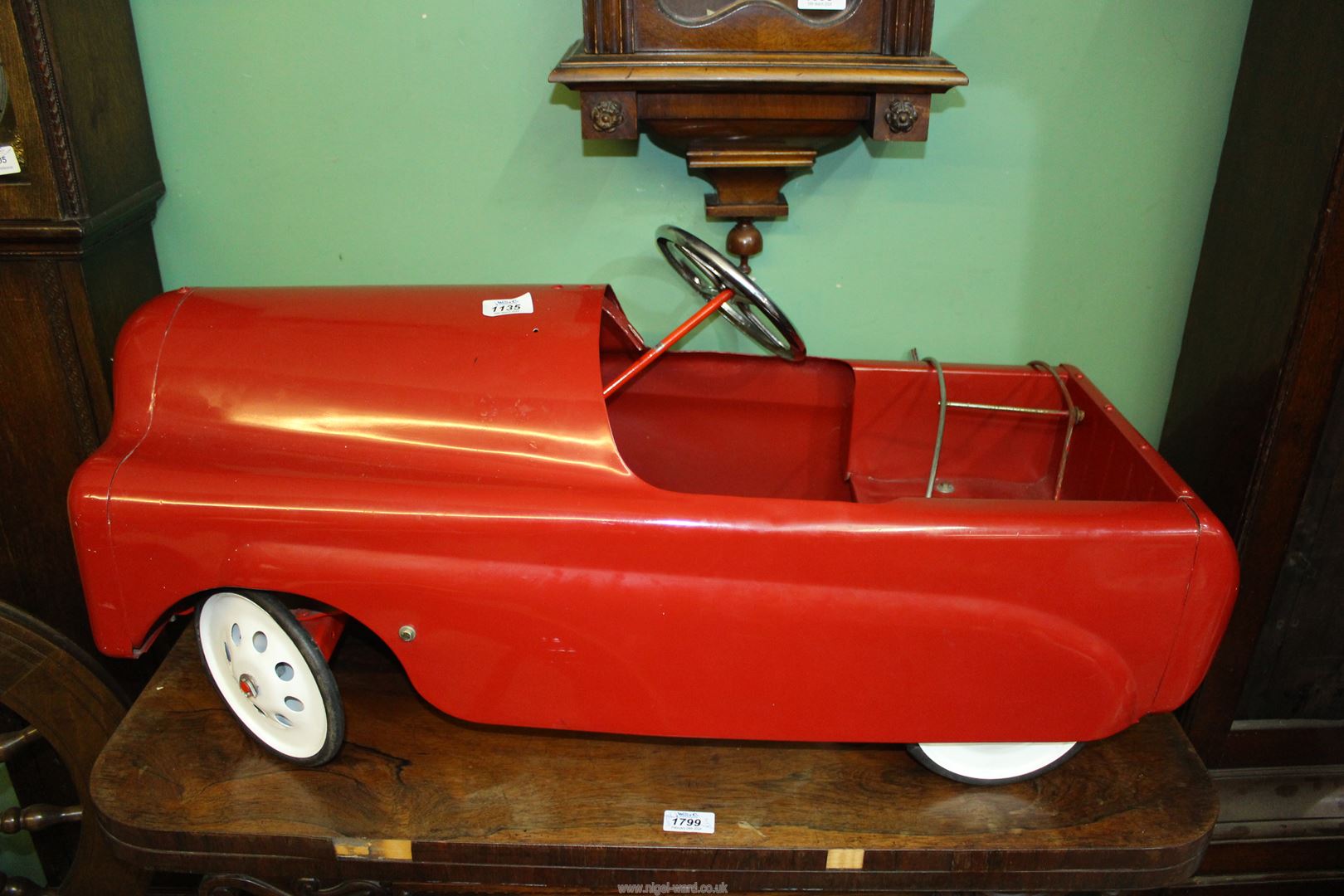 A child's red Pedal car, a/f. - Image 2 of 5