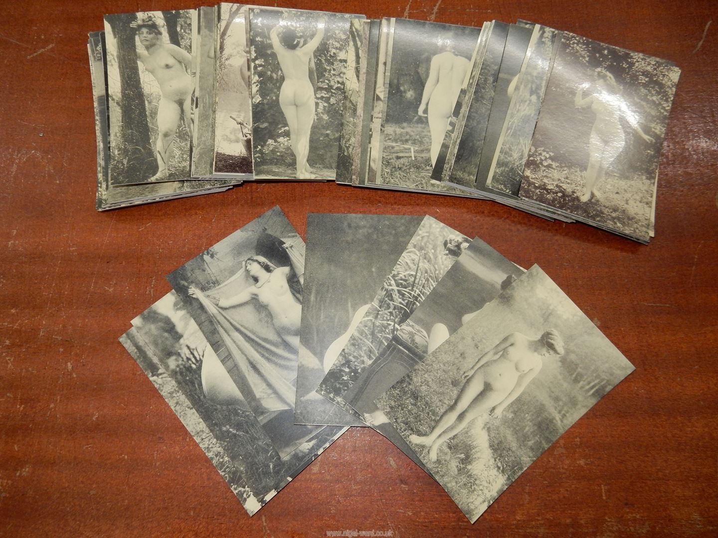 A quantity of assorted Postcards including outdoor nudes, etc., 5 1/2'' x 3 1/2''. (approx. 114). - Image 4 of 4