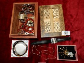 A small quantity of jewellery including fine gold chain (a/f.), watches, bangles, bracelet, etc.