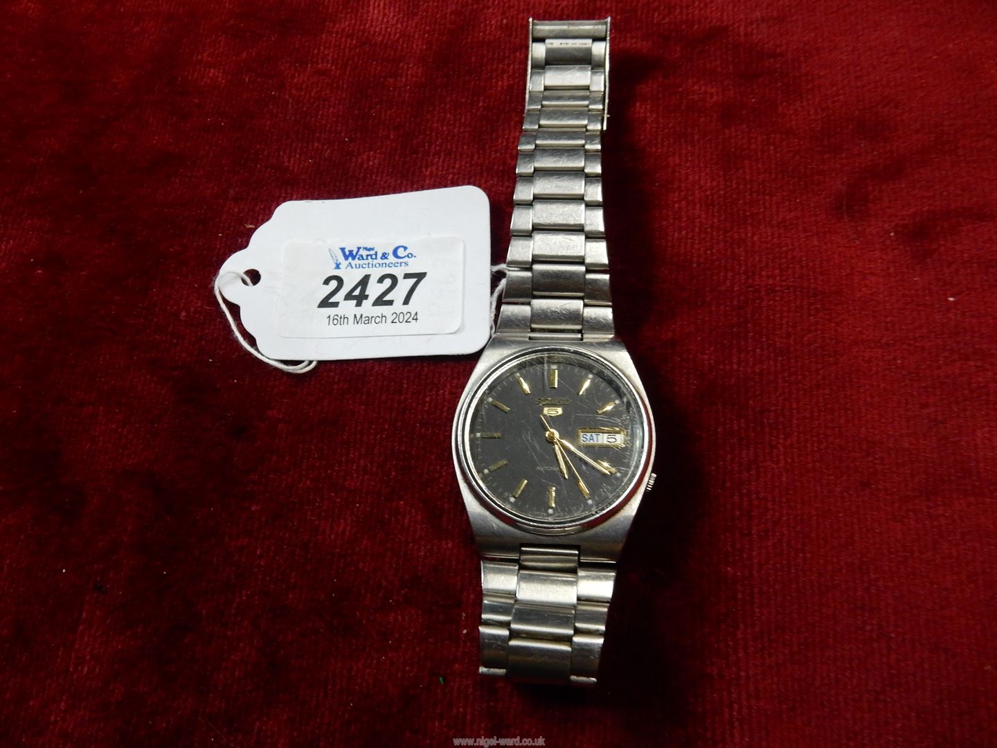 A Seiko 5 Automatic 36mm black face stainless steel Watch, 7009-3130 A2, water resistant KY, - Image 2 of 3