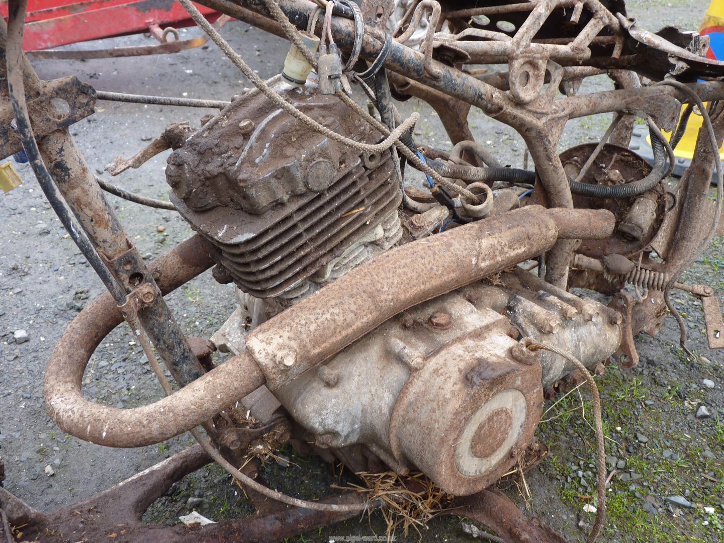 A Suzuki Quad Bike frame, parts and engine/gearbox unit (shaft drive). Engine does NOT turn. - Image 5 of 5