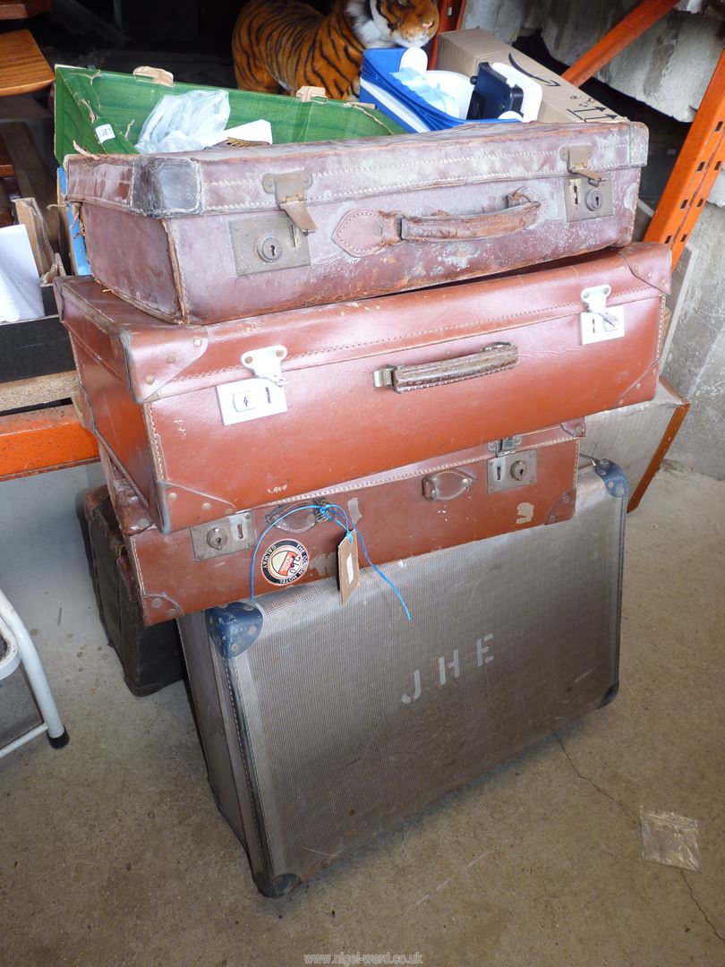 Six suitcases. - Image 2 of 2
