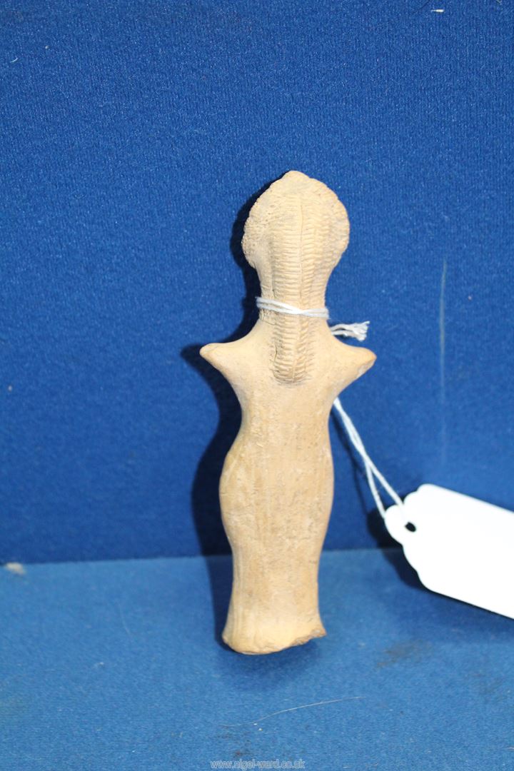 A small Syro-Hittite figurine or early Boeotian terracotta fertility figurine of Astarte with - Image 2 of 3