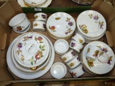 A quantity of Royal Worcester 'Evesham' saucers, tea plates, pie plate, ramekins, etc.