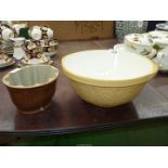 A 'The Grispstand' T.G Green mixing bowl, 11 1/2" diameter plus a stoneware Jelly mould.