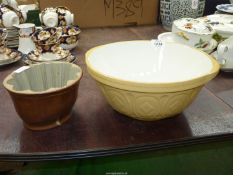 A 'The Grispstand' T.G Green mixing bowl, 11 1/2" diameter plus a stoneware Jelly mould.