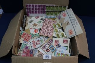 A quantity of World/GB stamps on paper mix in medium box, 100's.