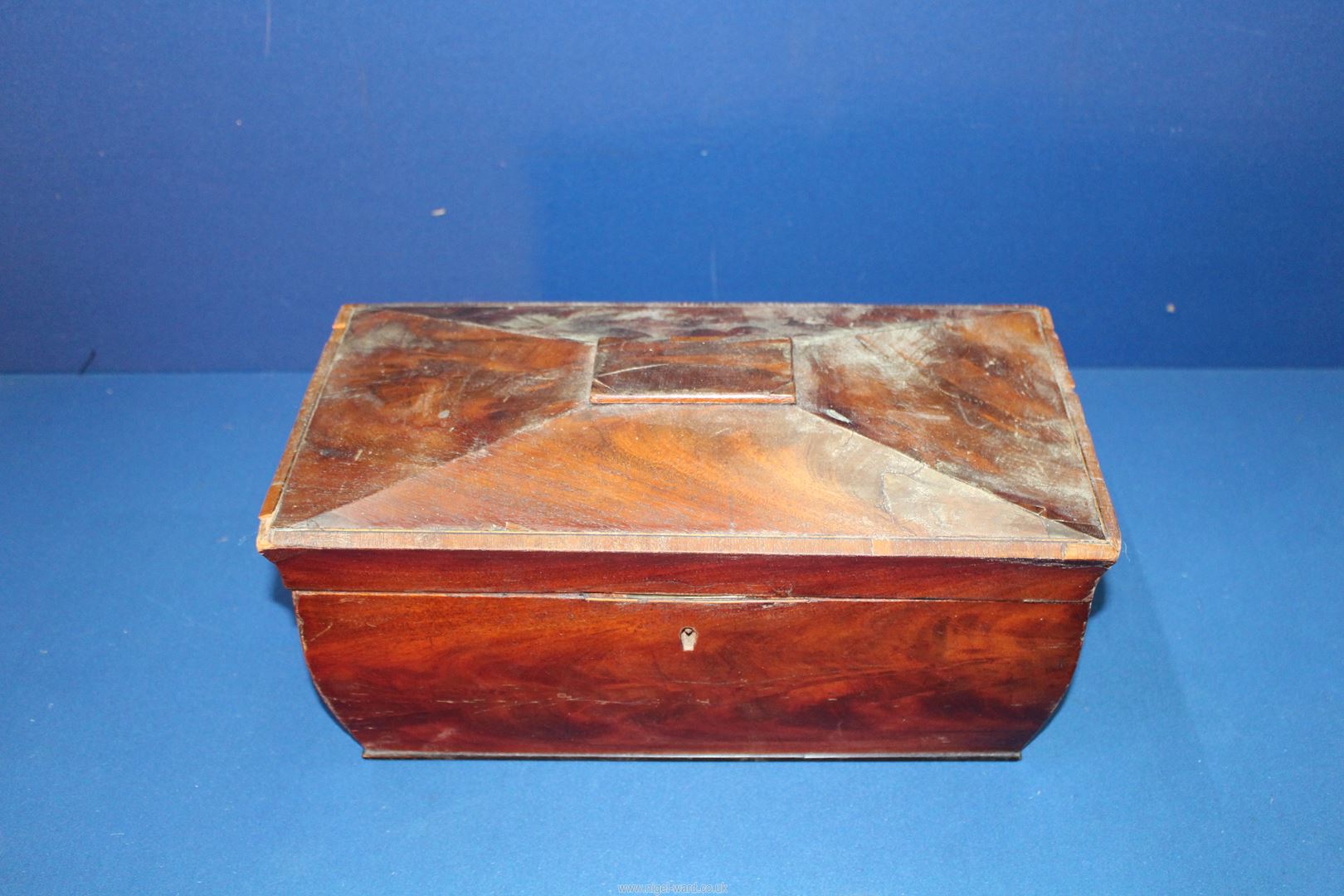 A Mahogany Sarcophagus tea caddy (no fitted interior), some damage to veneer, - Image 2 of 4