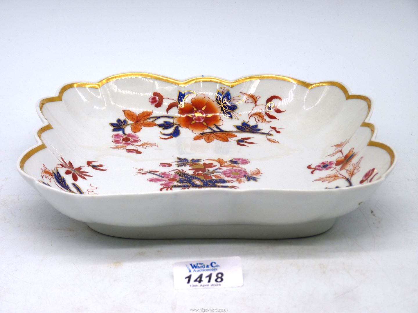 A 19th century Worcester Flight Barr and Barr 1813-1840 square dish having serpentine gilt rim, - Image 2 of 3