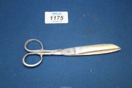 A Scissors, tests Silver, 76 gms.