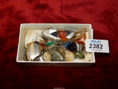A small quantity of polished semi-precious stone jewellery including; pendants, rings, necklaces,