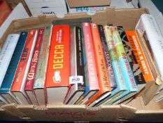 A box of books to include The Royal War, Conquest, Wars of the Roses, Agincourt etc.