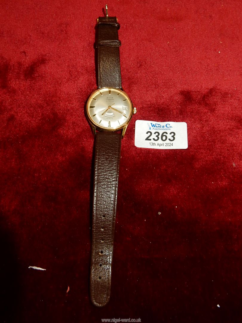 A gents Avia 30 jewel "Daytime" Wristwatch with leather strap. - Image 2 of 2