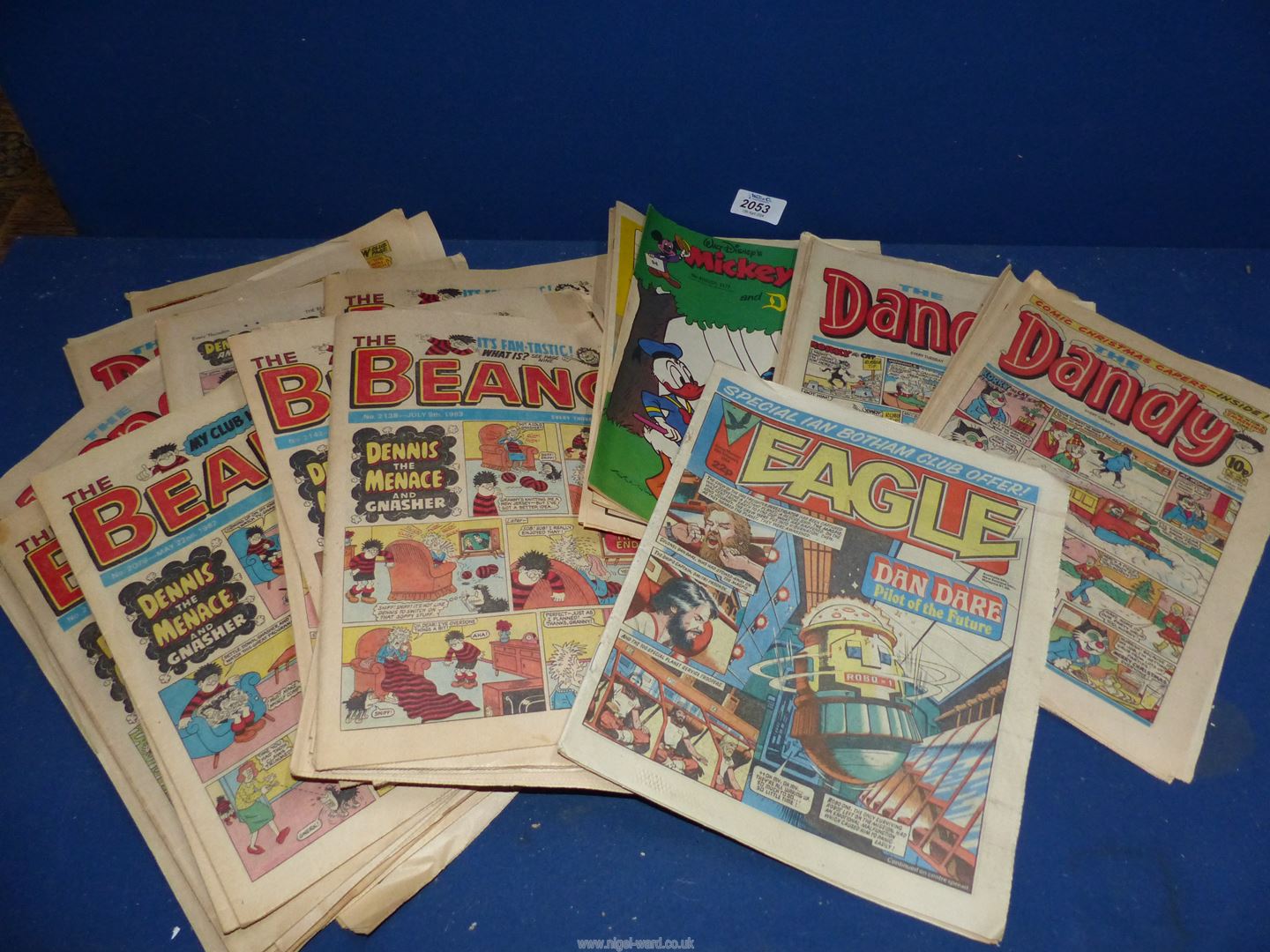 A quantity of Beano and Dandy Comics from the 1980's. - Bild 2 aus 2