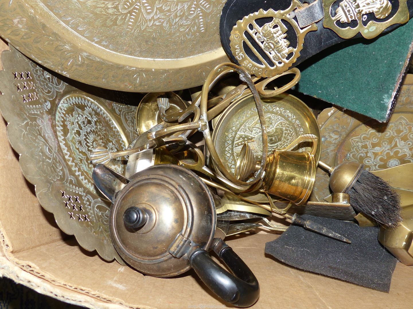 A good quantity of brass and plate including companion set, hot water jug, horse brasses, - Image 2 of 3