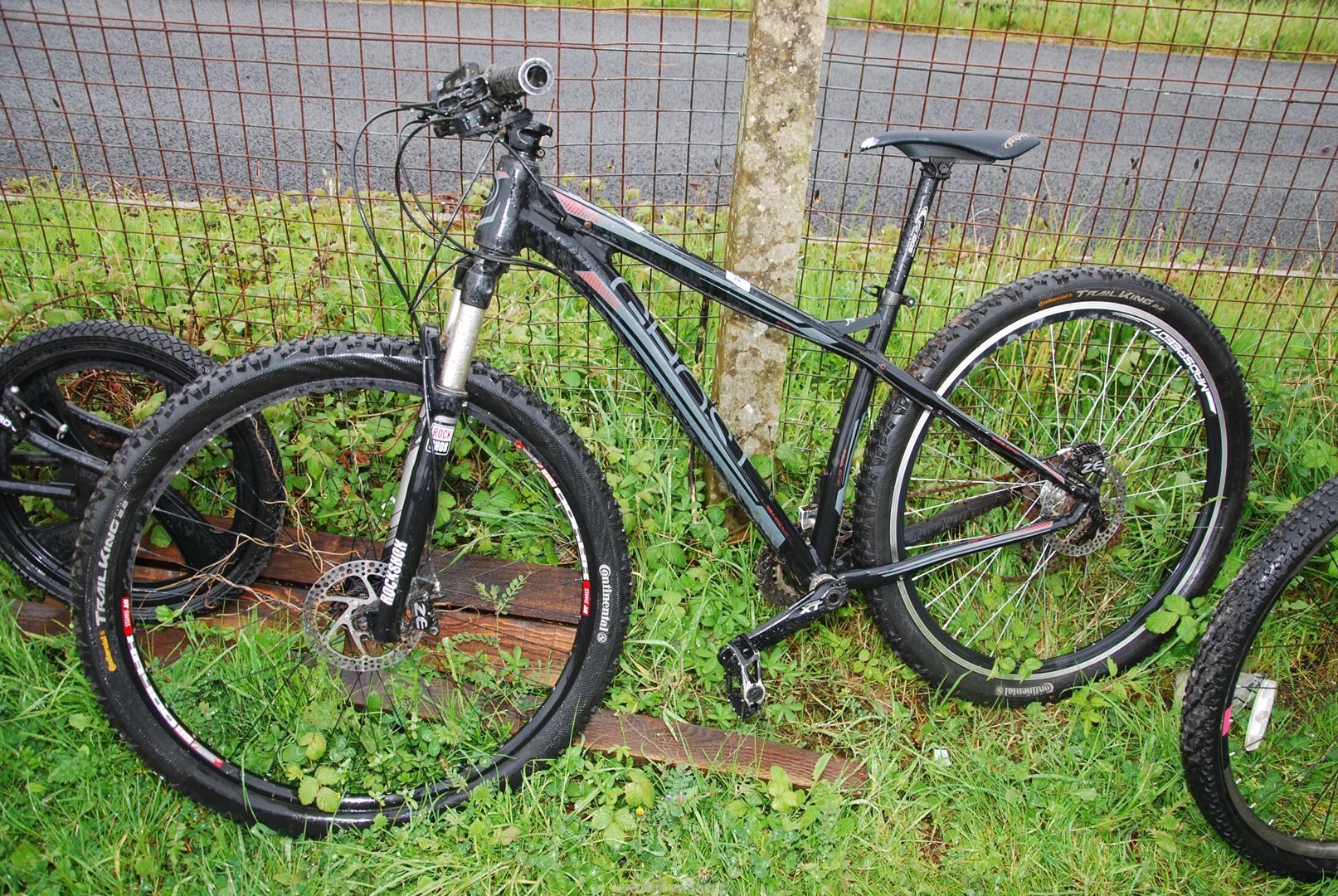 A 21 speed 'Ghost' bicycle with disc brakes.