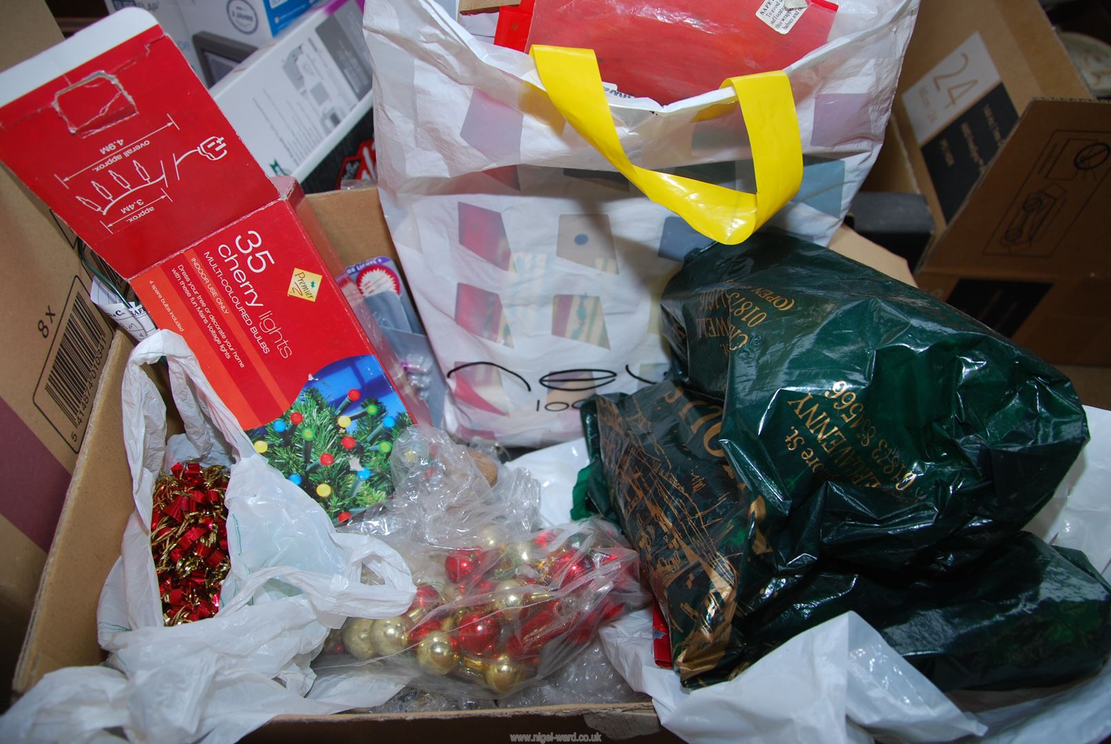 A large quantity of Christmas decorations. - Image 2 of 4